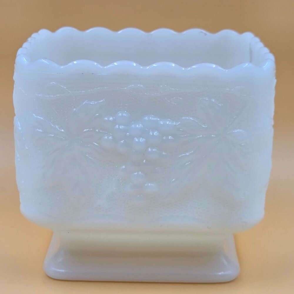 Anchor Hocking Grapes & Leaves Milk Glass Small Stippled Planter